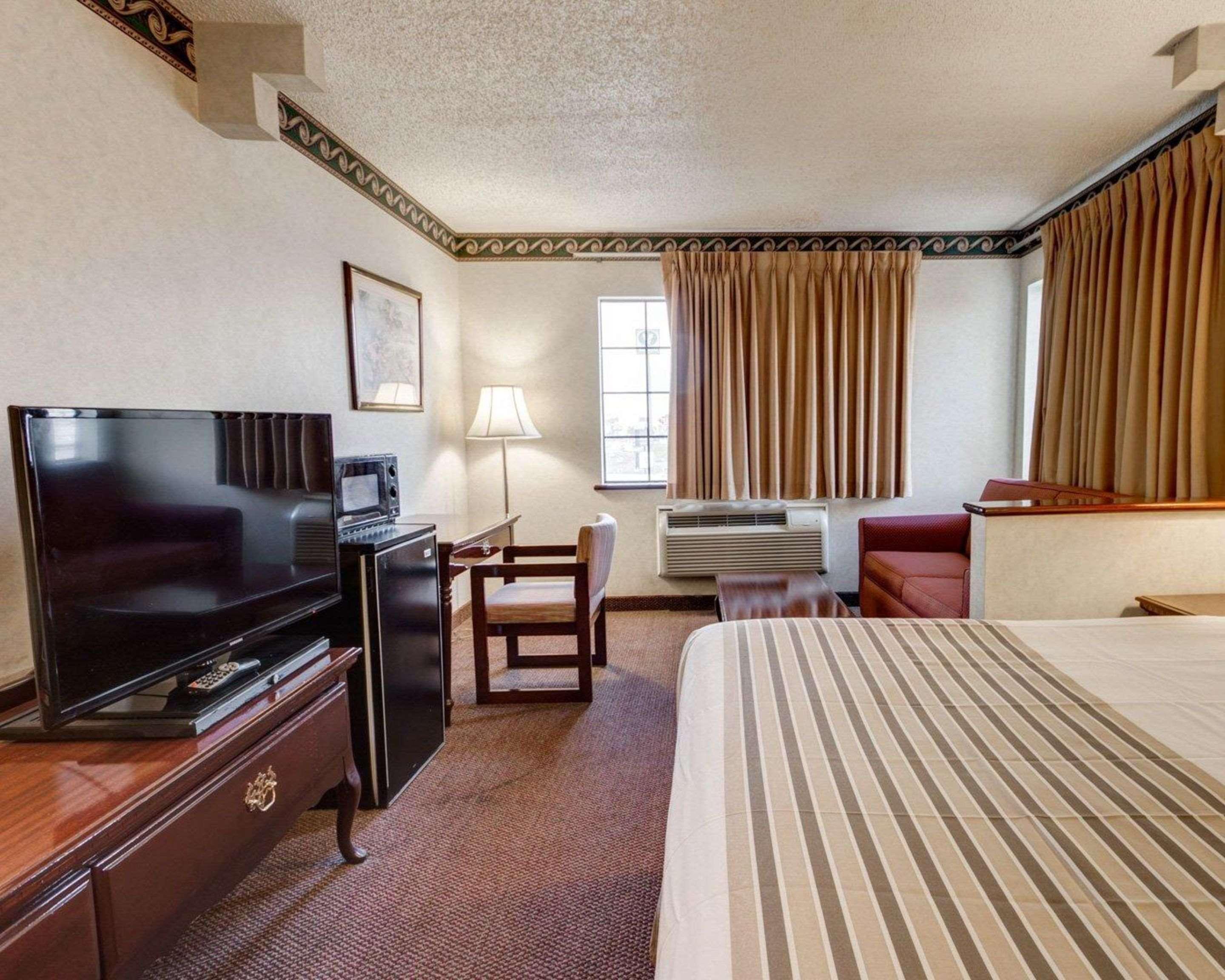 Econo Lodge Inn & Suites El Paso Zewnętrze zdjęcie